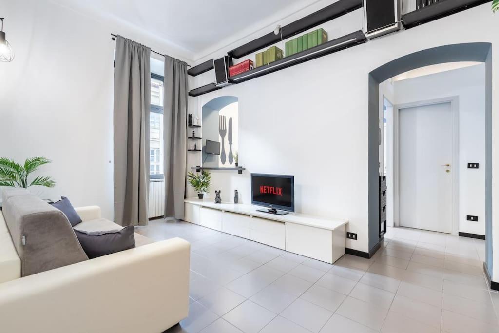 Historical Suite - Pieno Centro - Porta Nuova- Piazza Castello Турин Екстер'єр фото